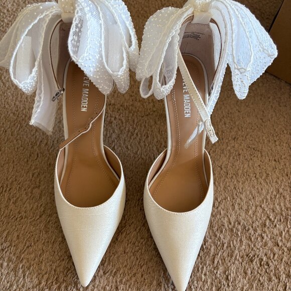 White Satin Bow Heels - Steve Madden - Picture 1 of 11